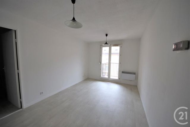 Afficher la photo en grand Appartement T2 à vendre - 2 pièces - 30.37 m2 - TOULOUSE - 31 - MIDI-PYRENEES - Century 21 Les Minimes