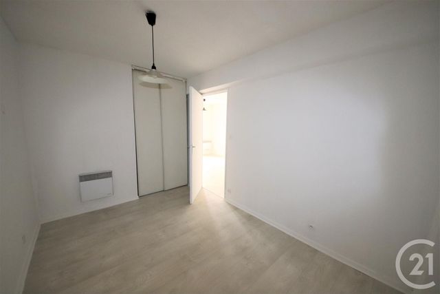 Afficher la photo en grand Appartement T2 à vendre - 2 pièces - 30.37 m2 - TOULOUSE - 31 - MIDI-PYRENEES - Century 21 Les Minimes