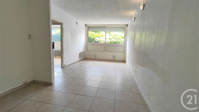 Afficher la photo en grand Appartement T3 à vendre - 3 pièces - 70.52 m2 - TOULOUSE - 31 - MIDI-PYRENEES - Century 21 Les Minimes