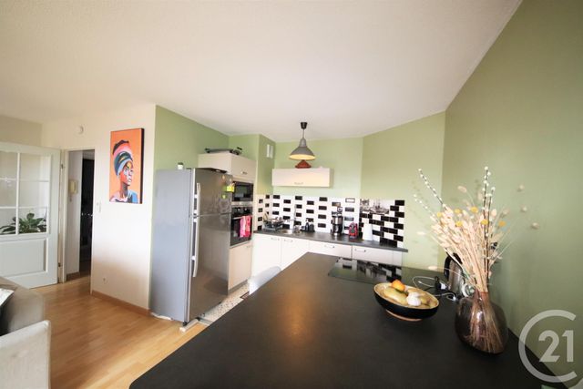 Appartement T2 à vendre - 2 pièces - 47.74 m2 - TOULOUSE - 31 - MIDI-PYRENEES - Century 21 Les Minimes Appartement T2 à vendre - 2 pièces - 47.74 m2 - TOULOUSE - 31 - MIDI-PYRENEES - Century 21 Les Minimes