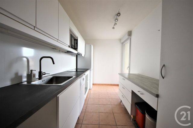 Appartement T3 à vendre - 3 pièces - 62.84 m2 - TOULOUSE - 31 - MIDI-PYRENEES - Century 21 Les Minimes Appartement T3 à vendre - 3 pièces - 62.84 m2 - TOULOUSE - 31 - MIDI-PYRENEES - Century 21 Les Minimes