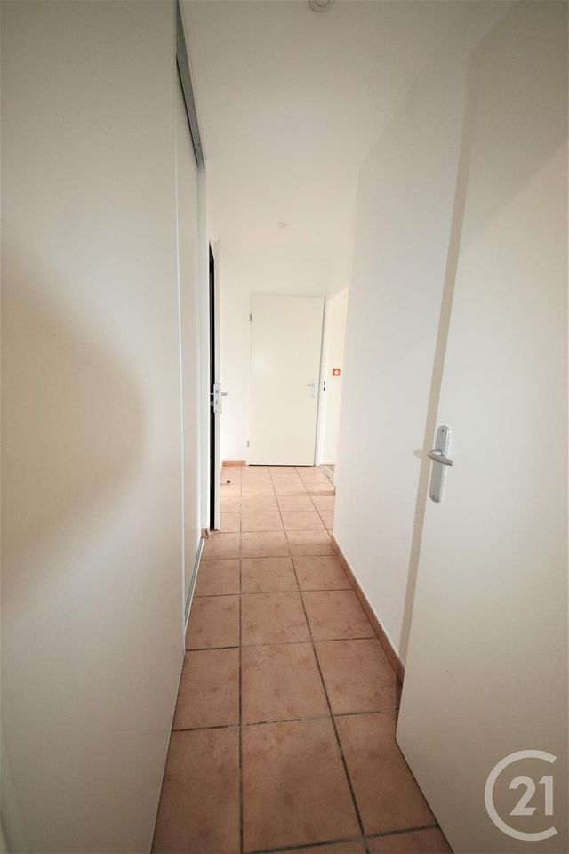 Appartement T3 à vendre - 3 pièces - 62.84 m2 - TOULOUSE - 31 - MIDI-PYRENEES - Century 21 Les Minimes Appartement T3 à vendre - 3 pièces - 62.84 m2 - TOULOUSE - 31 - MIDI-PYRENEES - Century 21 Les Minimes