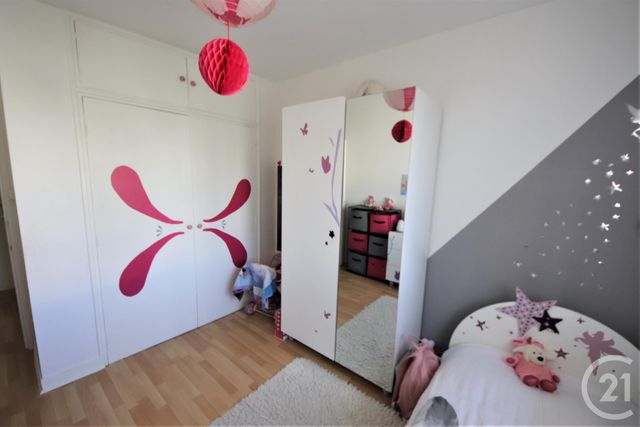 Appartement T4 à vendre - 4 pièces - 76.53 m2 - TOULOUSE - 31 - MIDI-PYRENEES - Century 21 Les Minimes Appartement T4 à vendre - 4 pièces - 76.53 m2 - TOULOUSE - 31 - MIDI-PYRENEES - Century 21 Les Minimes