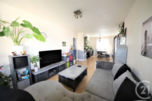 Appartement T4 à vendre - 4 pièces - 76.53 m2 - TOULOUSE - 31 - MIDI-PYRENEES - Century 21 Les Minimes Appartement T4 à vendre - 4 pièces - 76.53 m2 - TOULOUSE - 31 - MIDI-PYRENEES - Century 21 Les Minimes