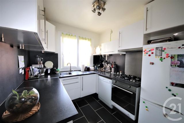 Appartement T4 à vendre - 4 pièces - 76.53 m2 - TOULOUSE - 31 - MIDI-PYRENEES - Century 21 Les Minimes Appartement T4 à vendre - 4 pièces - 76.53 m2 - TOULOUSE - 31 - MIDI-PYRENEES - Century 21 Les Minimes