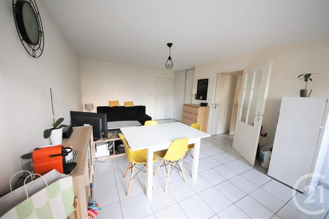 Appartement T2 à louer - 2 pièces - 42.48 m2 - TOULOUSE - 31 - MIDI-PYRENEES - Century 21 Les Minimes Appartement T2 à louer - 2 pièces - 42.48 m2 - TOULOUSE - 31 - MIDI-PYRENEES - Century 21 Les Minimes