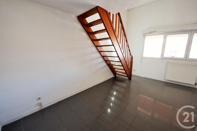 Appartement T2 à vendre - 2 pièces - 35.0 m2 - TOULOUSE - 31 - MIDI-PYRENEES - Century 21 Les Minimes Appartement T2 à vendre - 2 pièces - 35.0 m2 - TOULOUSE - 31 - MIDI-PYRENEES - Century 21 Les Minimes