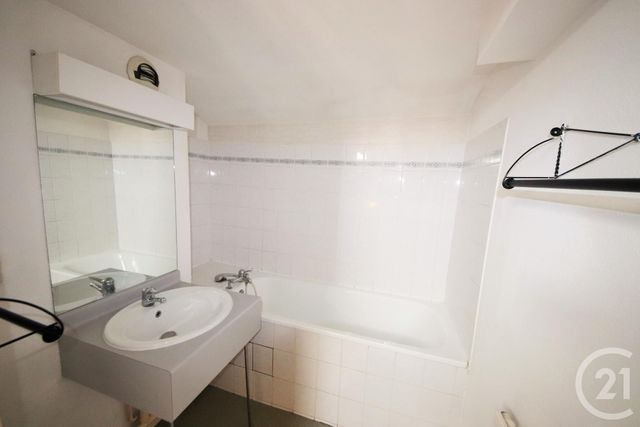 Appartement T2 à vendre - 2 pièces - 35.0 m2 - TOULOUSE - 31 - MIDI-PYRENEES - Century 21 Les Minimes Appartement T2 à vendre - 2 pièces - 35.0 m2 - TOULOUSE - 31 - MIDI-PYRENEES - Century 21 Les Minimes