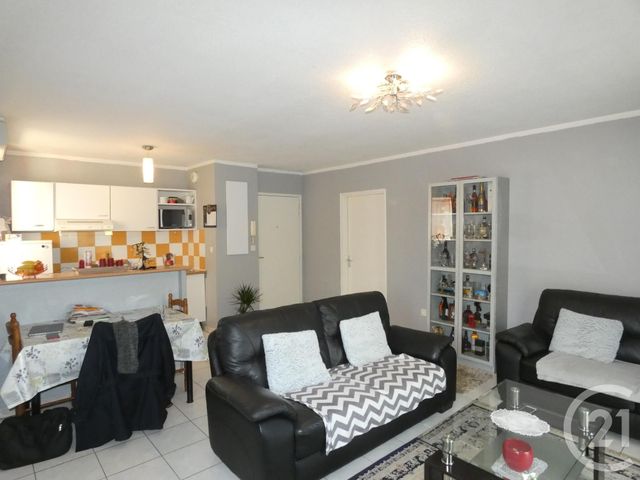 Afficher la photo en grand appartement à vendre - 3 pièces - 60.72 m2 - TOULOUSE - 31 - MIDI-PYRENEES - Century 21 Les Minimes