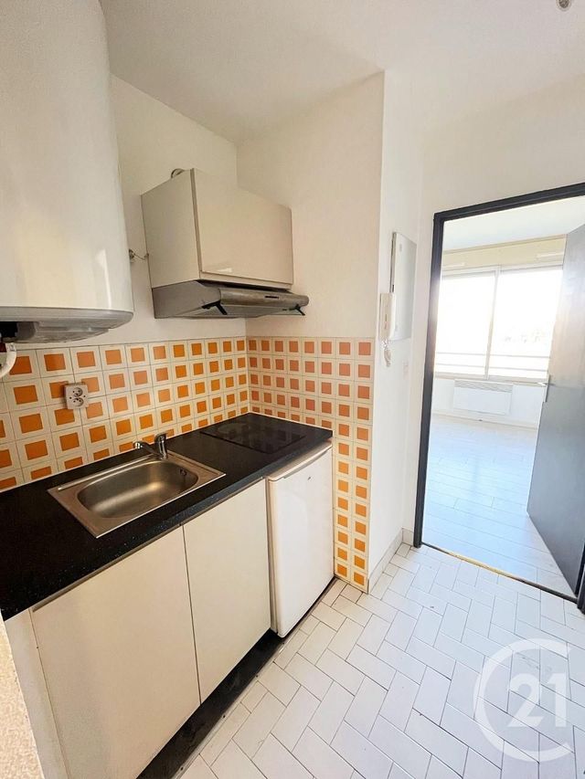 Appartement T1 à vendre - 1 pièce - 21.0 m2 - TOULOUSE - 31 - MIDI-PYRENEES - Century 21 Les Minimes
