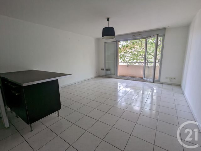 Appartement T2 à louer - 2 pièces - 46.02 m2 - TOULOUSE - 31 - MIDI-PYRENEES - Century 21 Les Minimes