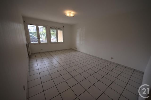 Appartement T3 à louer - 3 pièces - 73.29 m2 - TOULOUSE - 31 - MIDI-PYRENEES - Century 21 Les Minimes