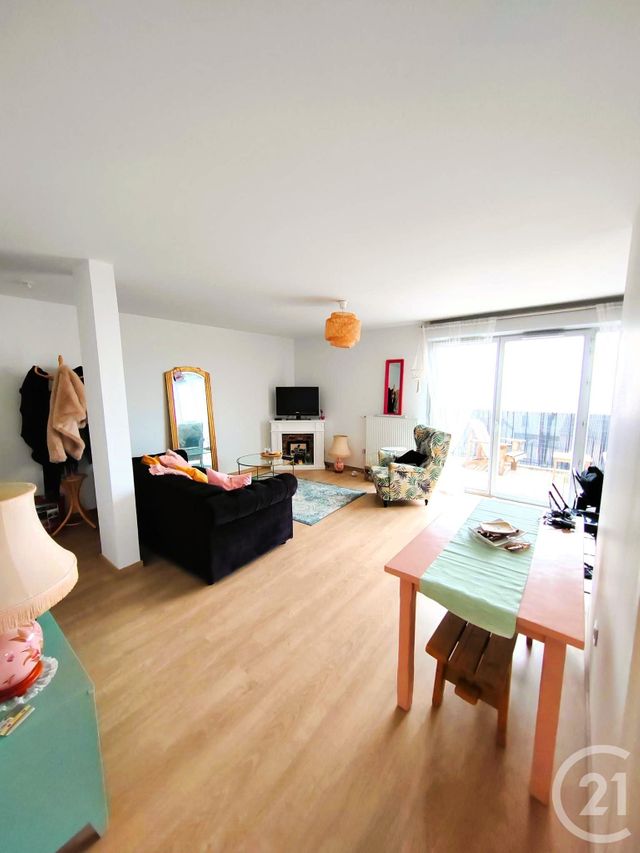 Appartement F3 à vendre - 3 pièces - 59.82 m2 - TOULOUSE - 31 - MIDI-PYRENEES - Century 21 Les Minimes