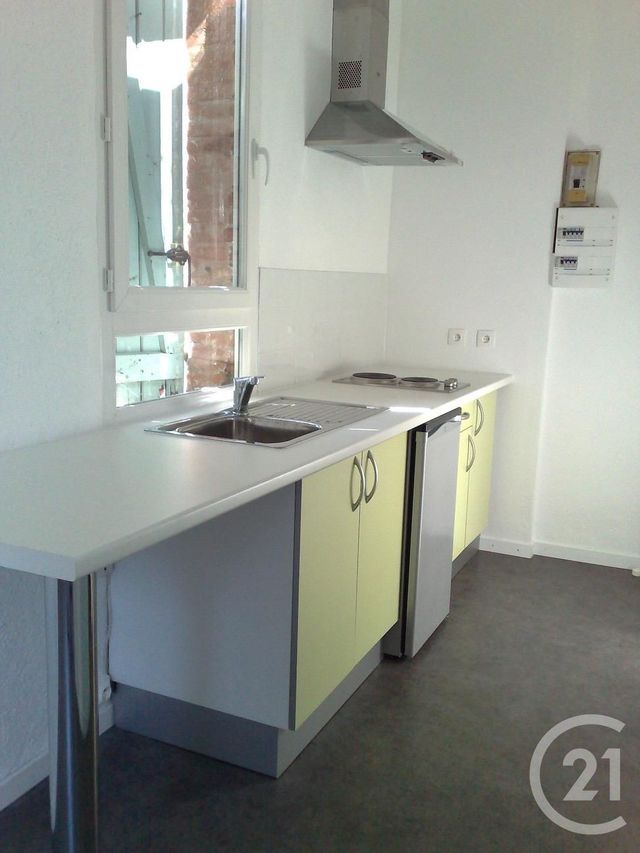 Studio à vendre - 1 pièce - 15.69 m2 - TOULOUSE - 31 - MIDI-PYRENEES - Century 21 Les Minimes