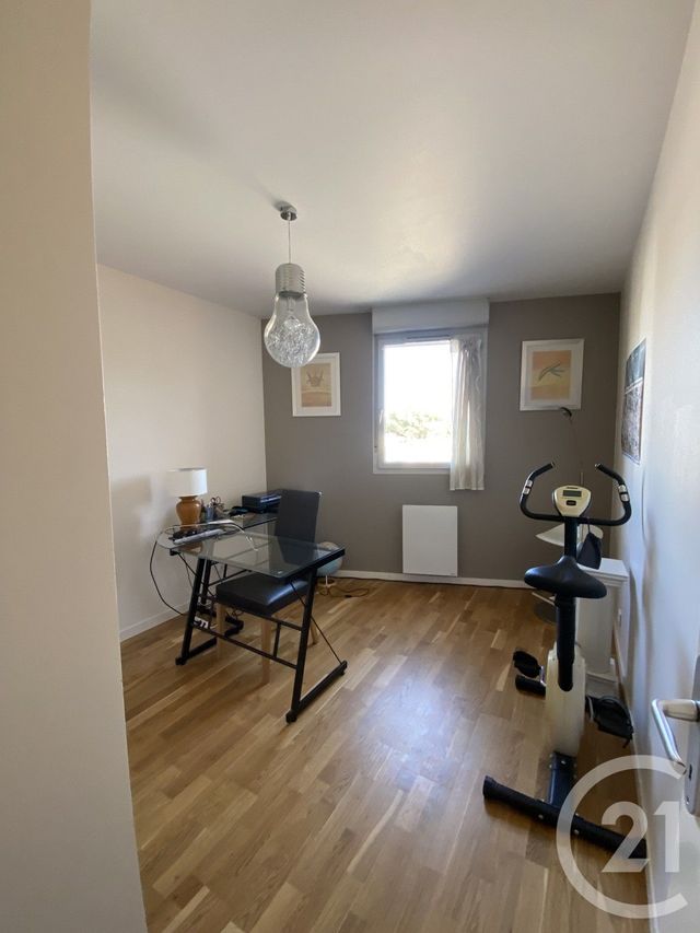 Appartement T4 à vendre - 4 pièces - 71.0 m2 - TOULOUSE - 31 - MIDI-PYRENEES - Century 21 Les Minimes