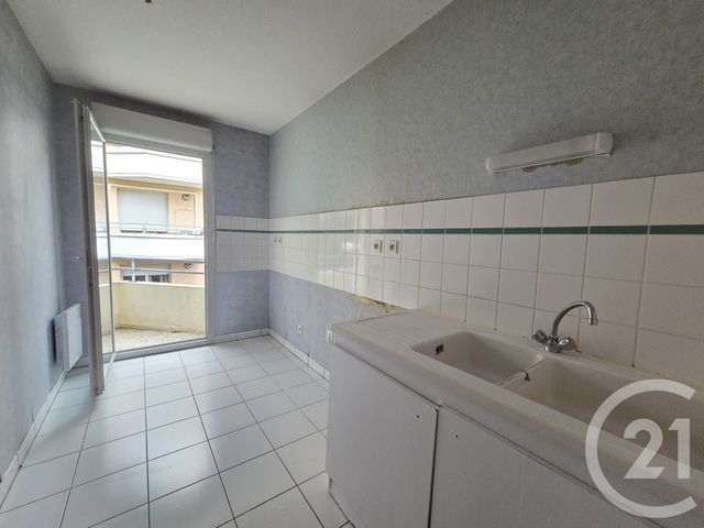 Appartement T3 à vendre - 3 pièces - 61.04 m2 - TOULOUSE - 31 - MIDI-PYRENEES - Century 21 Les Minimes