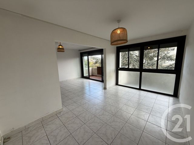 Afficher la photo en grand Appartement à vendre - 4 pièces - 76.56 m2 - TOULOUSE - 31 - MIDI-PYRENEES - Century 21 Les Minimes