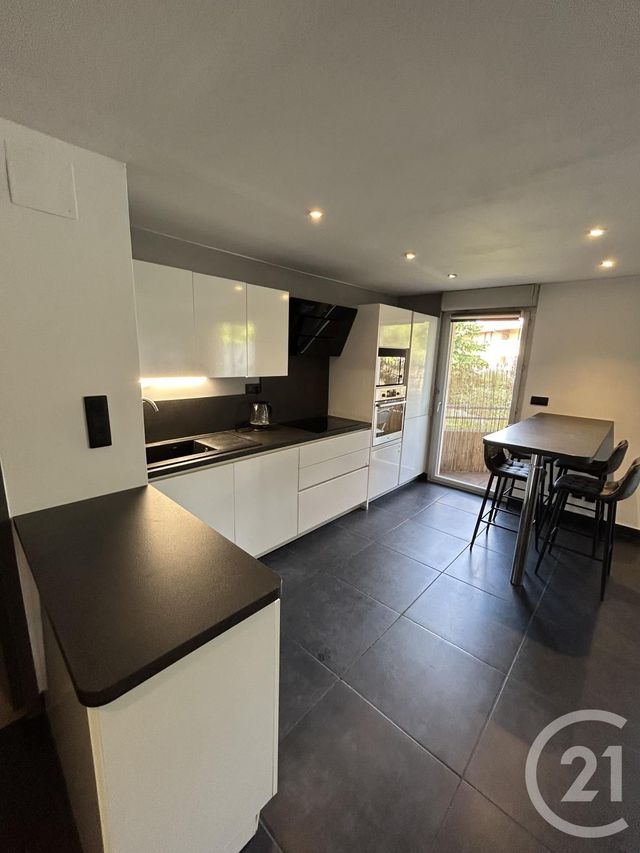 Appartement T3 à louer - 3 pièces - 61.07 m2 - TOULOUSE - 31 - MIDI-PYRENEES - Century 21 Les Minimes