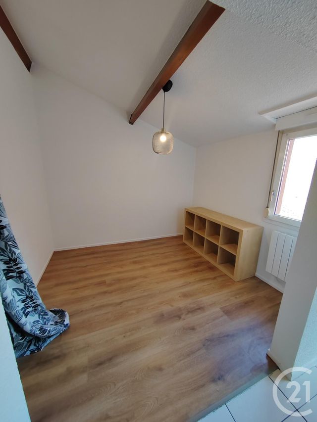 Appartement T2 à louer - 2 pièces - 32.5 m2 - TOULOUSE - 31 - MIDI-PYRENEES - Century 21 Les Minimes