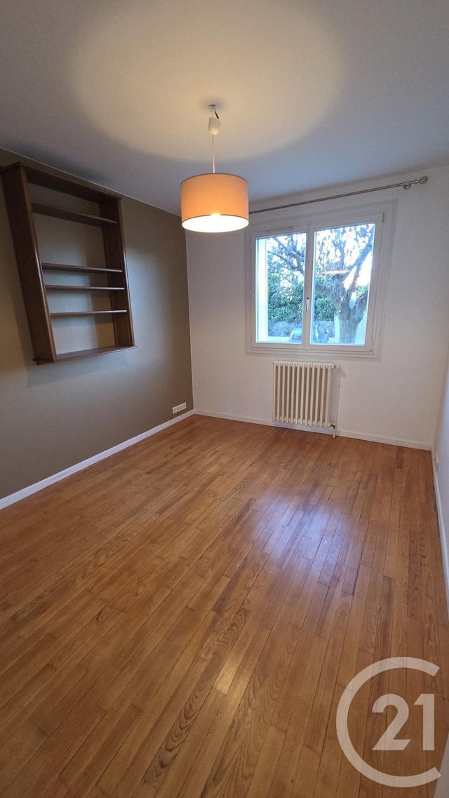 Appartement T3 à vendre - 3 pièces - 62.8 m2 - TOULOUSE - 31 - MIDI-PYRENEES - Century 21 Les Minimes