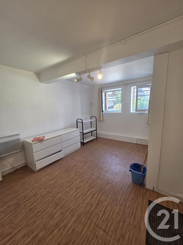 Appartement Studio à vendre - 1 pièce - 21.0 m2 - TOULOUSE - 31 - MIDI-PYRENEES - Century 21 Les Minimes