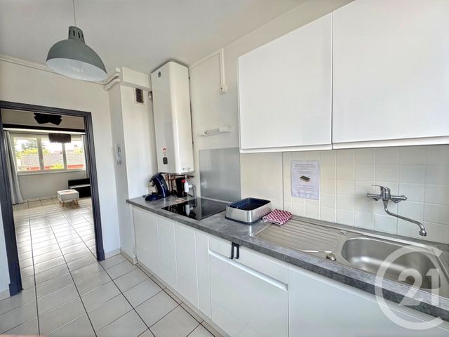 Appartement T3 à louer - 3 pièces - 56.1 m2 - TOULOUSE - 31 - MIDI-PYRENEES - Century 21 Les Minimes