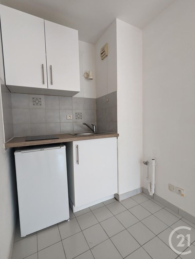 Appartement T1 à louer - 1 pièce - 23.91 m2 - TOULOUSE - 31 - MIDI-PYRENEES - Century 21 Les Minimes