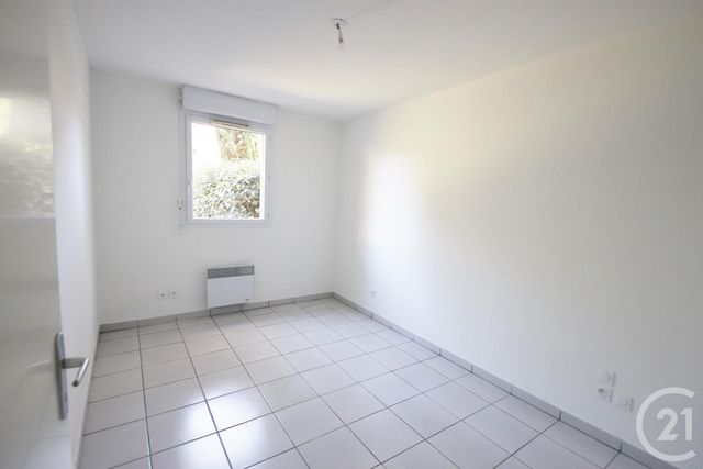 Appartement T2 à louer - 2 pièces - 42.02 m2 - TOULOUSE - 31 - MIDI-PYRENEES - Century 21 Les Minimes
