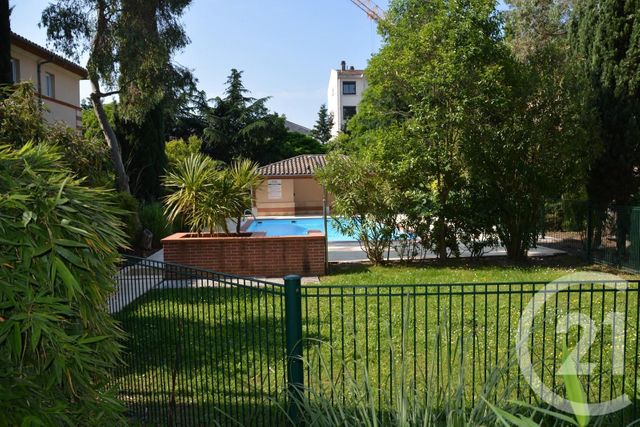 Appartement T2 à louer - 2 pièces - 42.02 m2 - TOULOUSE - 31 - MIDI-PYRENEES - Century 21 Les Minimes