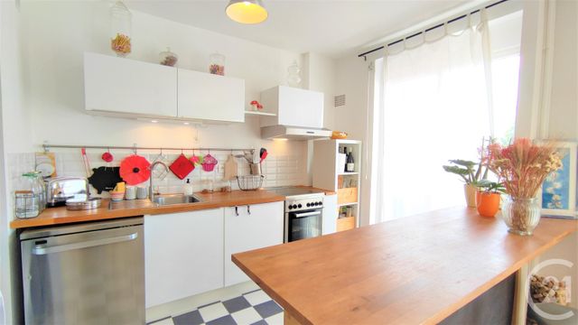 Appartement T2 à louer - 2 pièces - 48.9 m2 - TOULOUSE - 31 - MIDI-PYRENEES - Century 21 Les Minimes