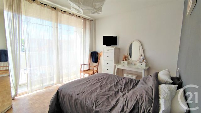 Appartement T2 à louer - 2 pièces - 48.9 m2 - TOULOUSE - 31 - MIDI-PYRENEES - Century 21 Les Minimes