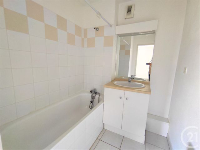 Appartement T2 à louer - 2 pièces - 34.03 m2 - TOULOUSE - 31 - MIDI-PYRENEES - Century 21 Les Minimes