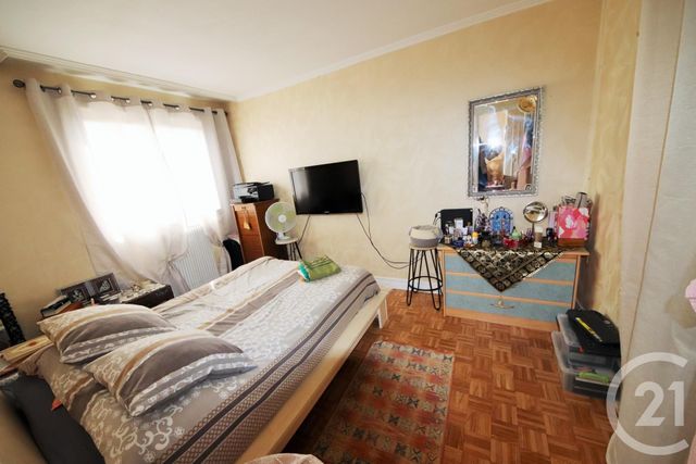 Appartement T4 à vendre - 4 pièces - 73.26 m2 - TOULOUSE - 31 - MIDI-PYRENEES - Century 21 Les Minimes