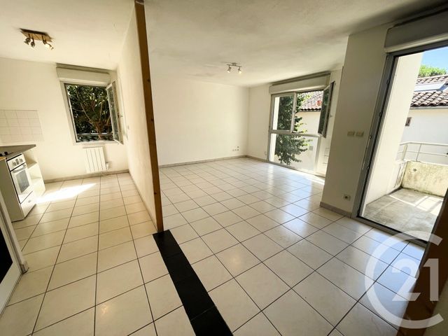 Appartement T2 à louer - 2 pièces - 45.0 m2 - TOULOUSE - 31 - MIDI-PYRENEES - Century 21 Les Minimes