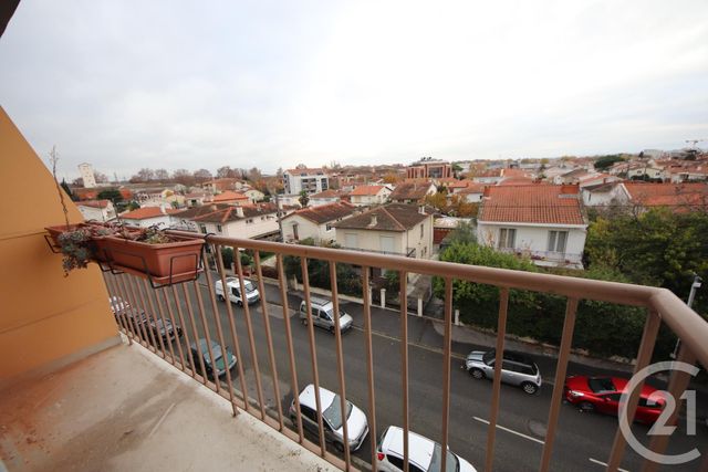 Appartement T3 à louer - 3 pièces - 68.34 m2 - TOULOUSE - 31 - MIDI-PYRENEES - Century 21 Les Minimes