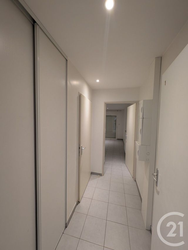 Appartement T1 à vendre - 1 pièce - 27.3 m2 - TOULOUSE - 31 - MIDI-PYRENEES - Century 21 Les Minimes