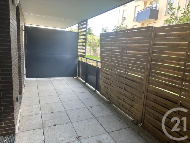 Appartement T2 à louer - 2 pièces - 39.83 m2 - TOULOUSE - 31 - MIDI-PYRENEES - Century 21 Les Minimes