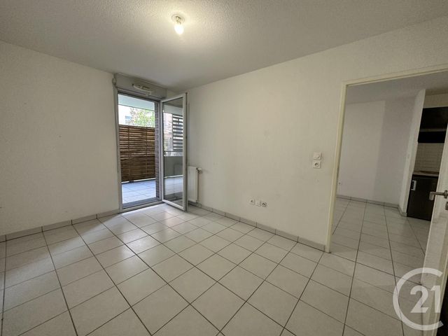 Appartement T2 à louer - 2 pièces - 39.83 m2 - TOULOUSE - 31 - MIDI-PYRENEES - Century 21 Les Minimes