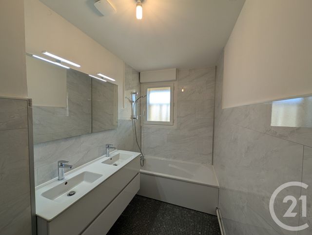 Appartement T3 à louer - 3 pièces - 89.53 m2 - TOULOUSE - 31 - MIDI-PYRENEES - Century 21 Les Minimes