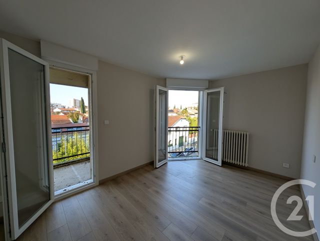 Appartement T4 à louer - 4 pièces - 92.78 m2 - TOULOUSE - 31 - MIDI-PYRENEES - Century 21 Les Minimes