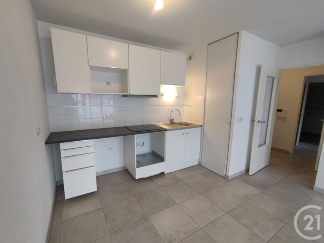 Appartement T3 à louer - 3 pièces - 63.62 m2 - TOULOUSE - 31 - MIDI-PYRENEES - Century 21 Les Minimes