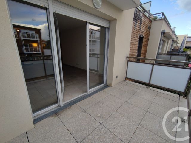 Appartement T3 à louer - 3 pièces - 63.62 m2 - TOULOUSE - 31 - MIDI-PYRENEES - Century 21 Les Minimes