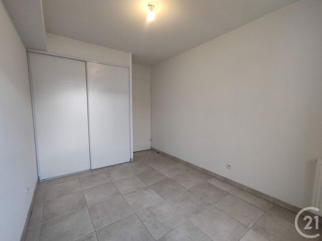 Appartement T3 à louer - 3 pièces - 63.62 m2 - TOULOUSE - 31 - MIDI-PYRENEES - Century 21 Les Minimes