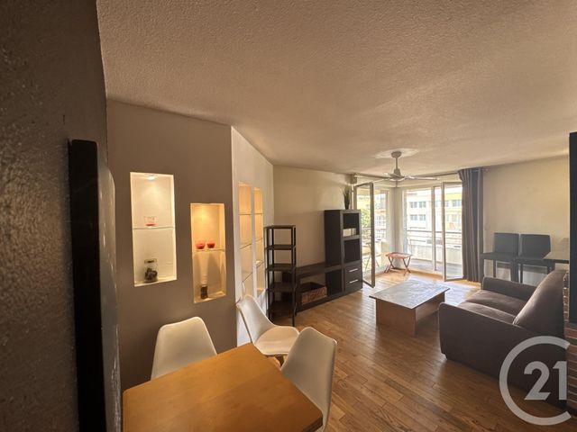Appartement T3 à louer - 3 pièces - 66.79 m2 - TOULOUSE - 31 - MIDI-PYRENEES - Century 21 Les Minimes