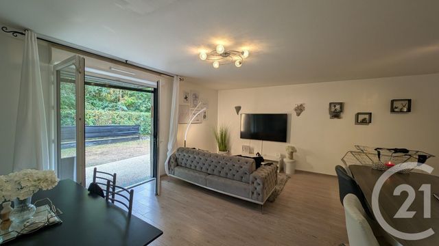 Appartement T2 à louer - 2 pièces - 53.39 m2 - LACROIX FALGARDE - 31 - MIDI-PYRENEES - Century 21 Les Minimes