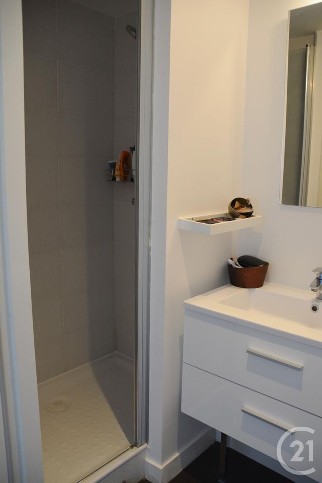 Appartement T2 à louer - 2 pièces - 37.36 m2 - TOULOUSE - 31 - MIDI-PYRENEES - Century 21 Les Minimes