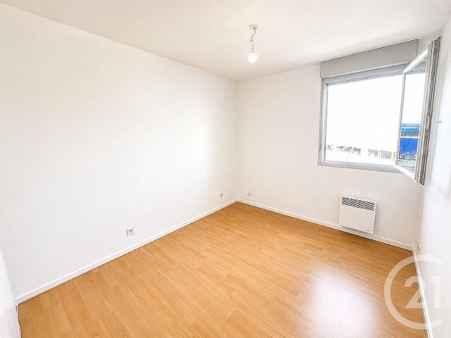 Appartement à louer - 3 pièces - 55.84 m2 - TOULOUSE - 31 - MIDI-PYRENEES - Century 21 Les Minimes
