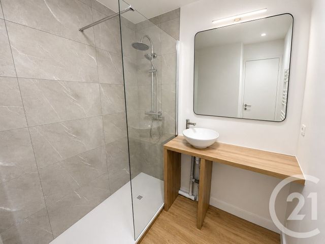 Appartement à louer - 3 pièces - 55.84 m2 - TOULOUSE - 31 - MIDI-PYRENEES - Century 21 Les Minimes