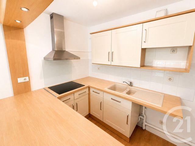 Appartement à louer - 3 pièces - 55.84 m2 - TOULOUSE - 31 - MIDI-PYRENEES - Century 21 Les Minimes