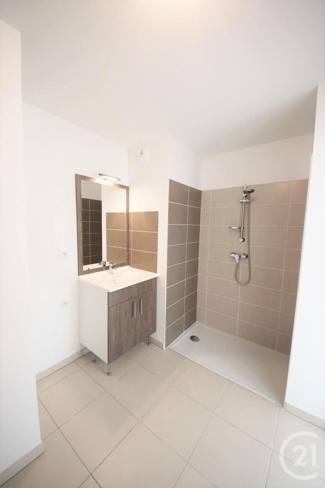 Appartement T2 à louer - 2 pièces - 39.65 m2 - TOULOUSE - 31 - MIDI-PYRENEES - Century 21 Les Minimes